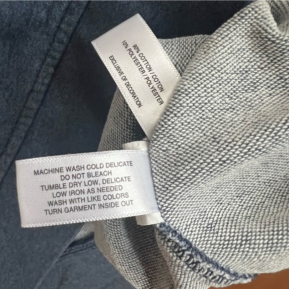 Cutter & Buck Men’s Saturday Cotton Blend Mens
Mock Pullover Sweatshirt Size XXL - Picture 10 of 10